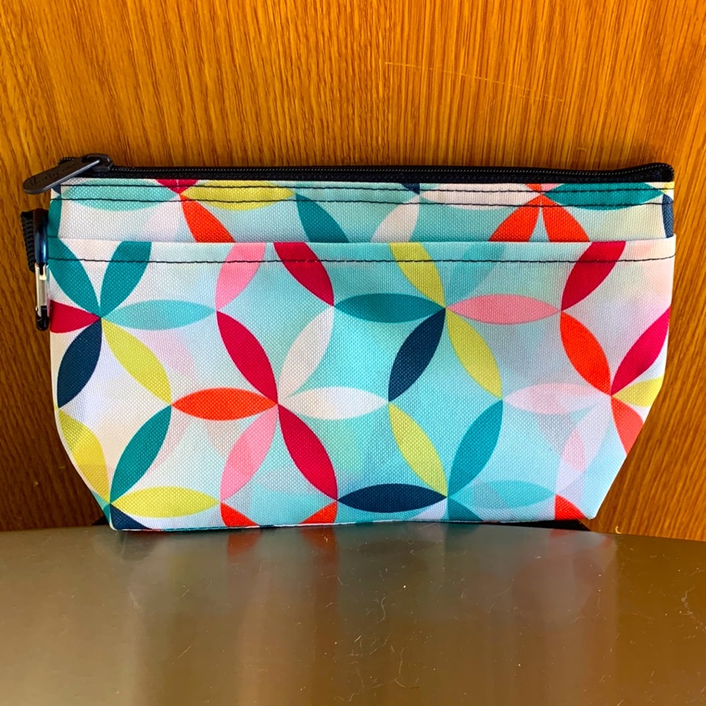 🌻 ThirtyOne Clear Clip Pouch